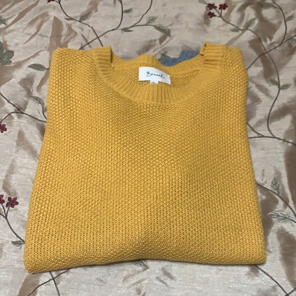 Be Cool Knitted Sweater Like New - Picture 3 of 4